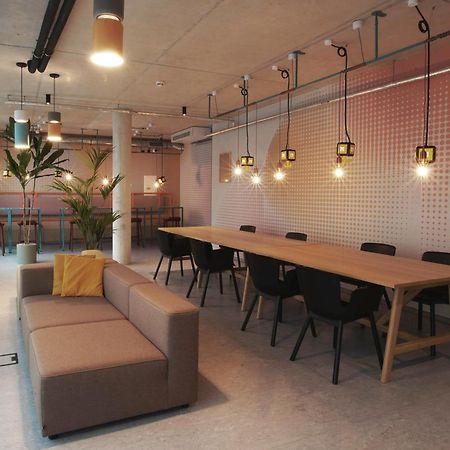 Basecamp Hotel ドルトムント エクステリア 写真
