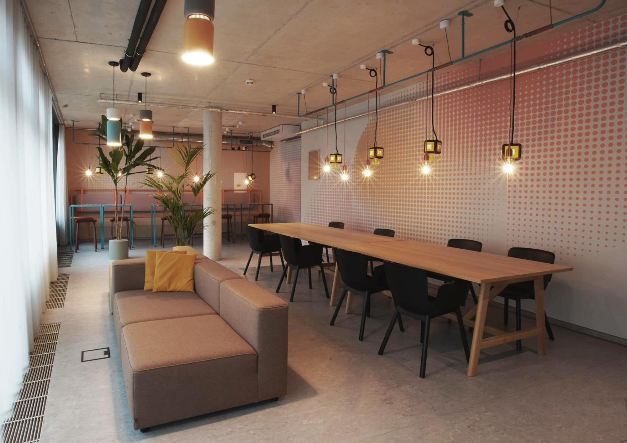 Basecamp Hotel ドルトムント エクステリア 写真