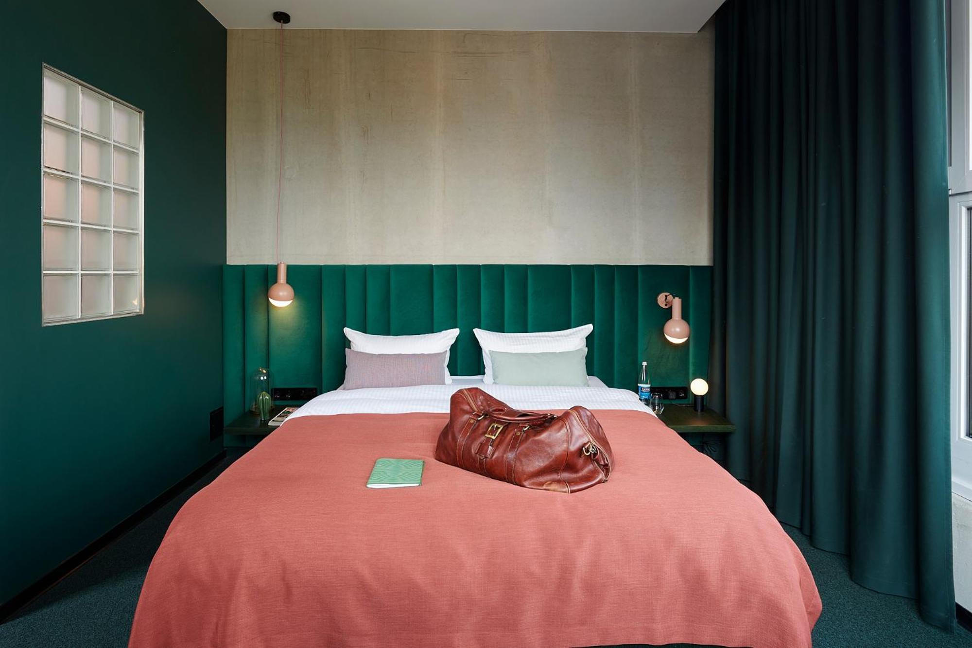 Basecamp Hotel ドルトムント エクステリア 写真