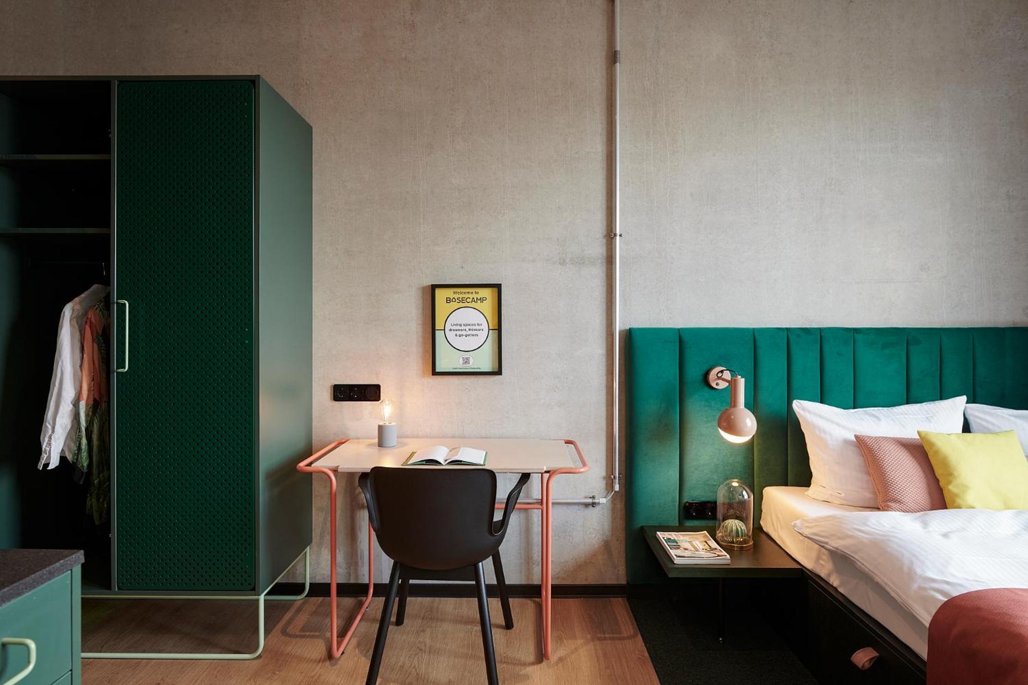 Basecamp Hotel ドルトムント エクステリア 写真